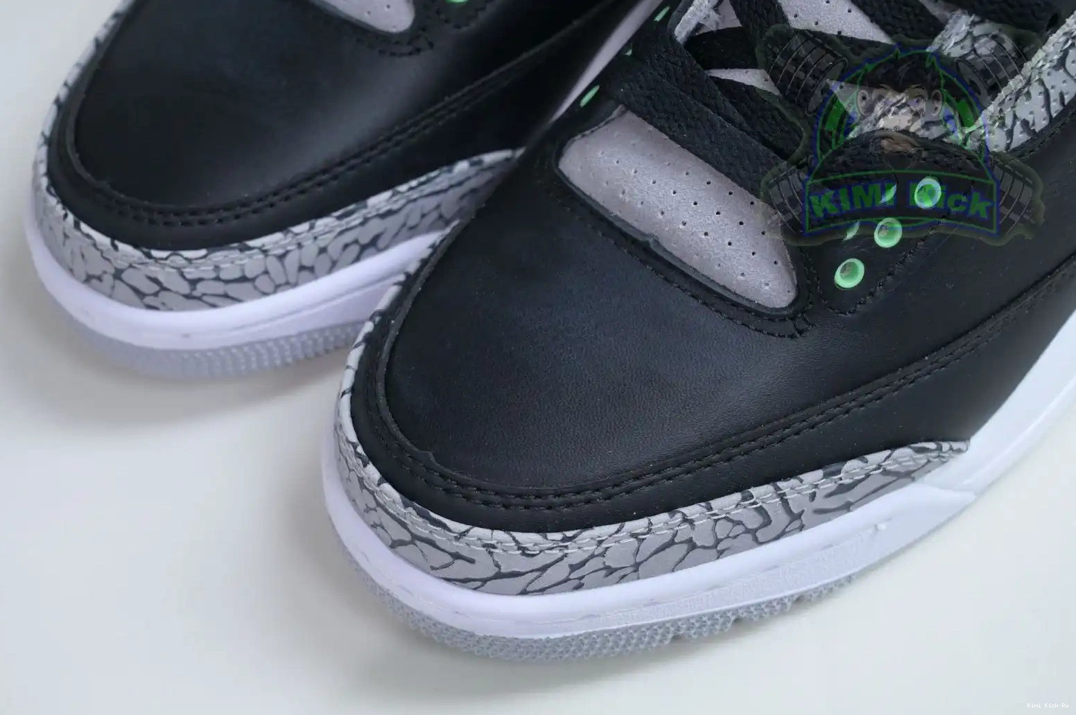 Air Jordan 3 Green Glow Kimikick 0405